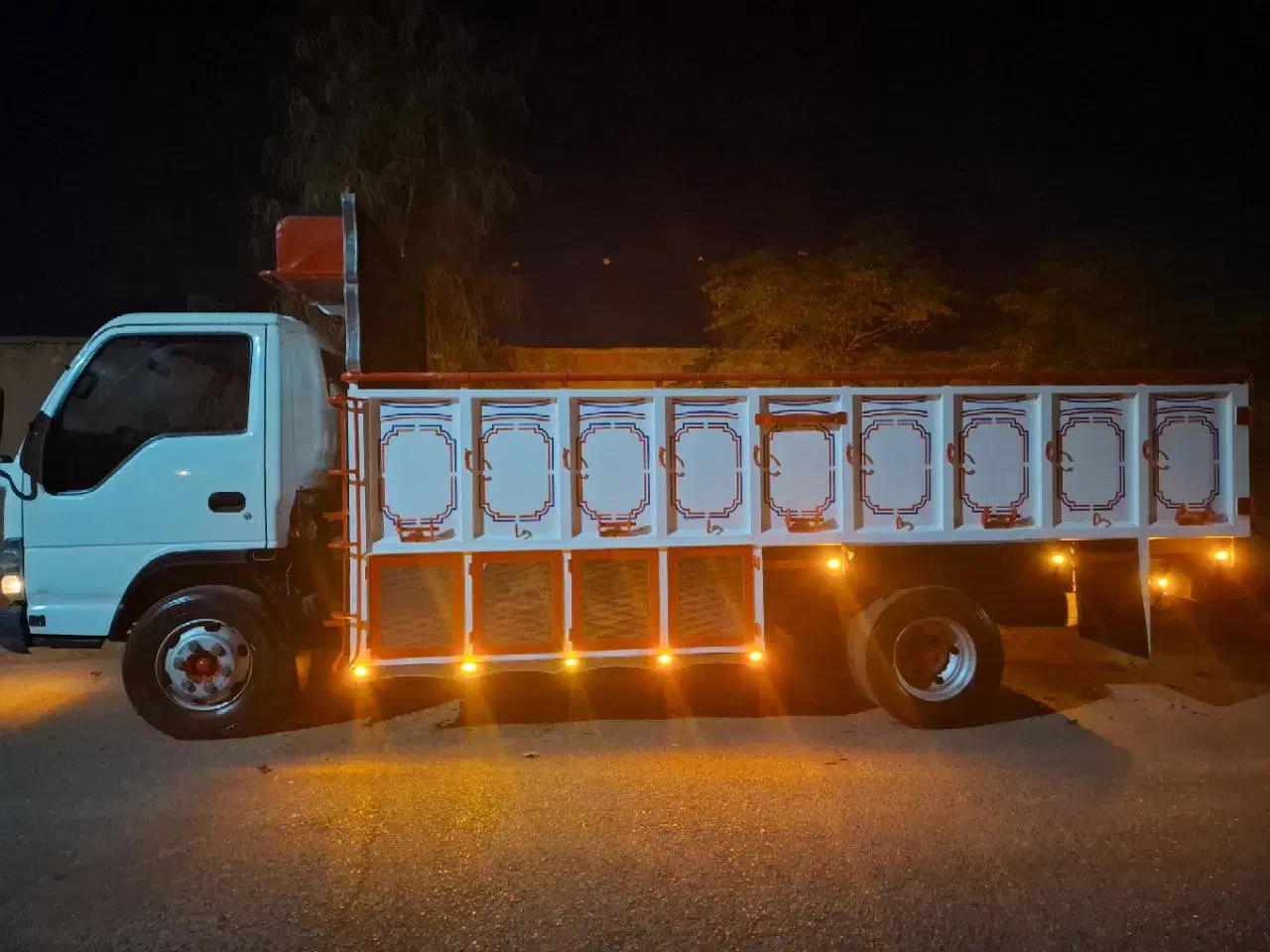 ایسوزو ۶ تن مدل ۸۸|خودرو سنگین|بردسکن, |دیوار