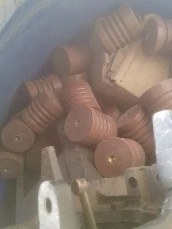 مقره برق|ابزارآلات|پیر بکران, |دیوار