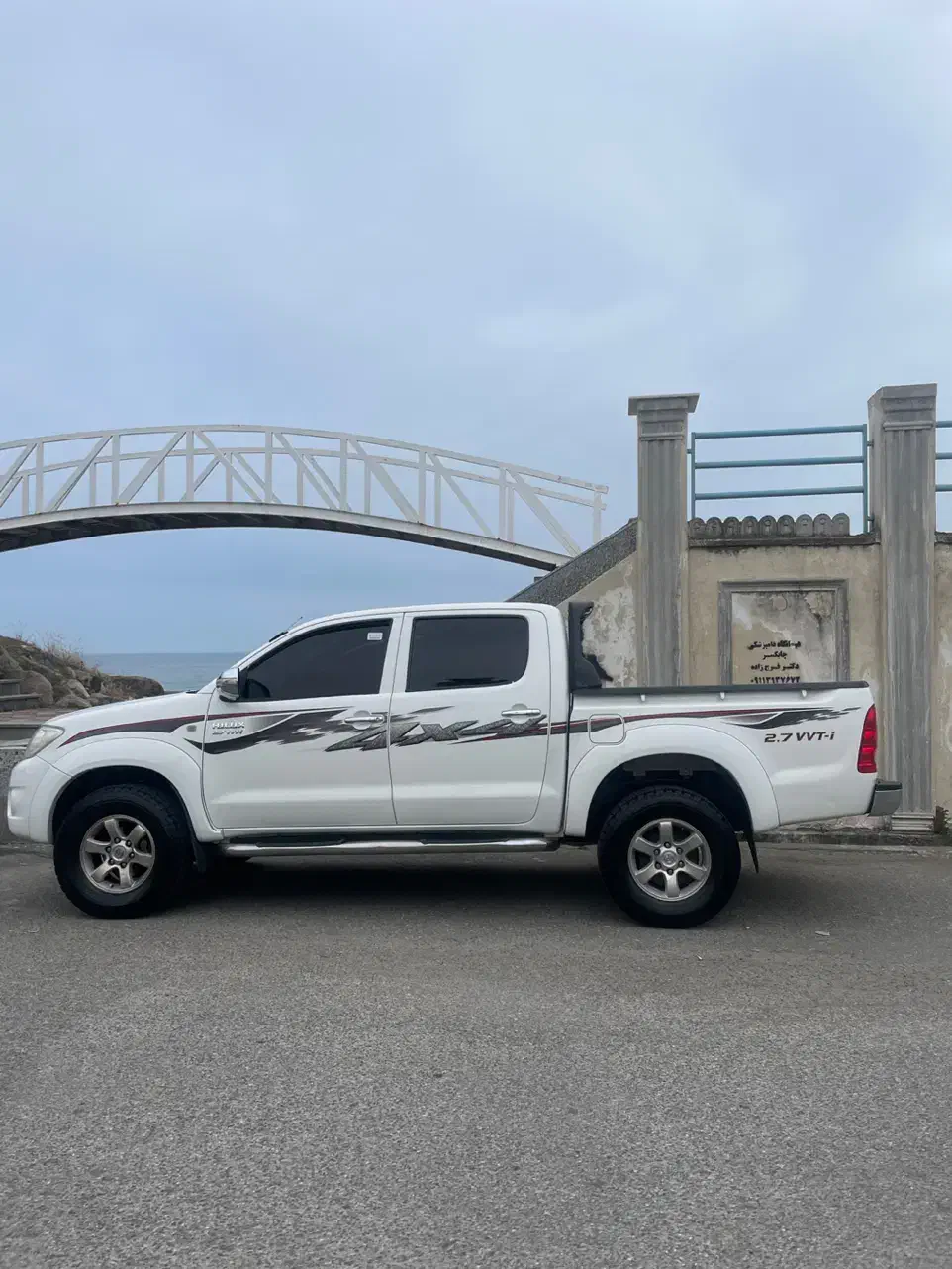 هایلوکس ۲۰۱۱ درحد|خودرو سواری و وانت|رشت, آزادگان|دیوار