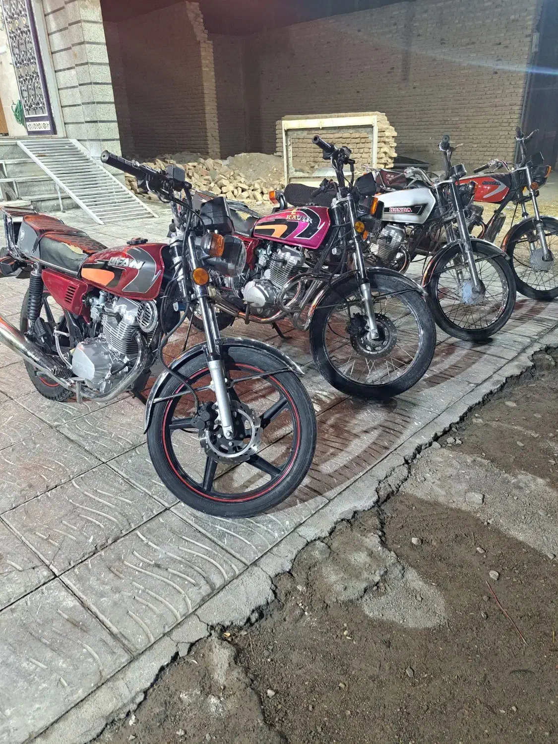 فروش انواع موتور سیکلت خشک و دسته دوم|موتورسیکلت|میبد, |دیوار