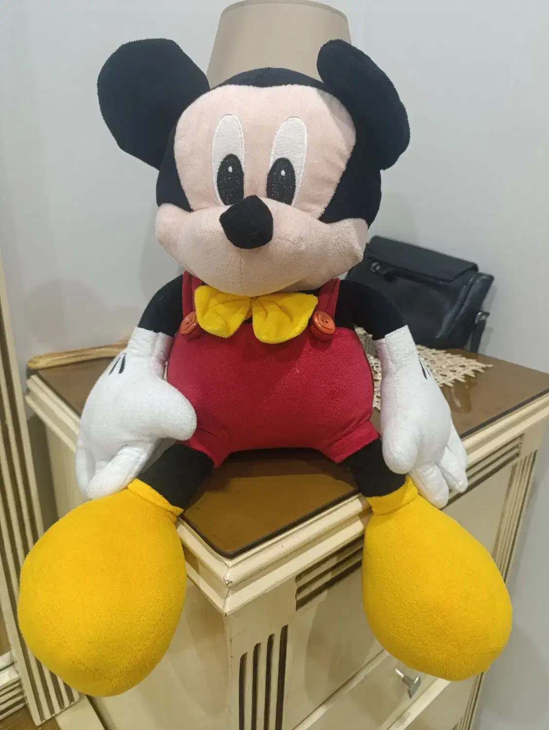 میکی موس بزرگ|اسباب‌بازی بچه|پرند, فاز ۴|دیوار