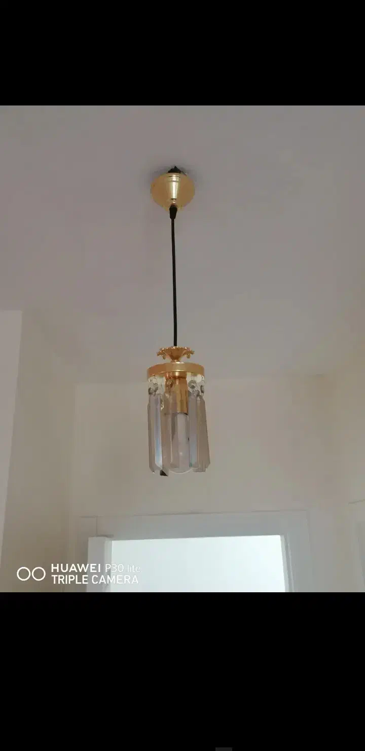 دو عدد لوستر نقره ای|لوستر و چراغ آویز|بروجرد, |دیوار