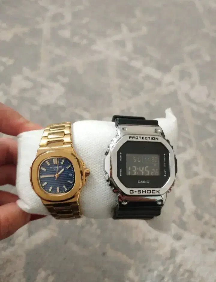 چند عدد ساعت مچی|ساعت|کرج, کوی زنبق|دیوار