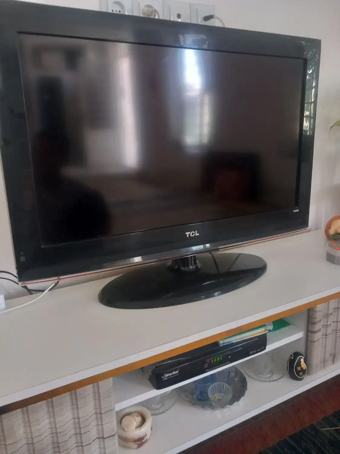 تلویزیون ال سی دی ۳۲ سالم وباکیفیت|تلویزیون و پروژکتور|مرودشت, کوشک|دیوار