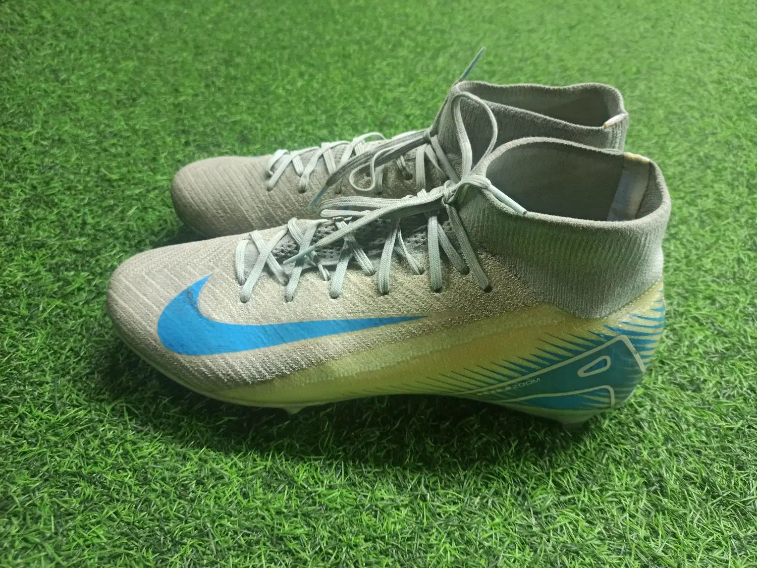 کفش فوتبال|کیف، کفش، کمربند|کرمانشاه, |دیوار