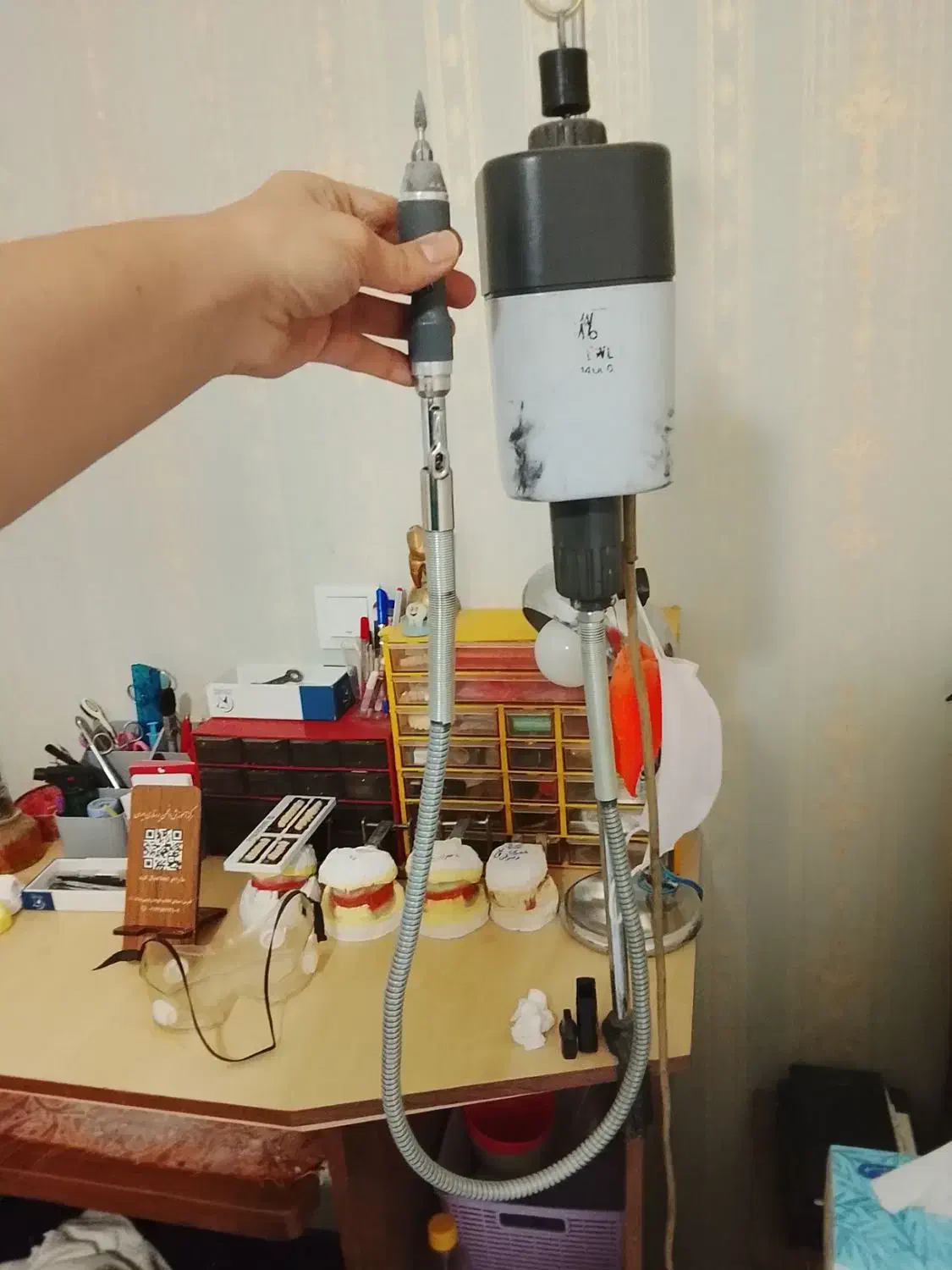 سوهان برقی یا موتور آویز اصل آلمان|ابزارآلات|اندیشه, اندیشه فاز ۱|دیوار