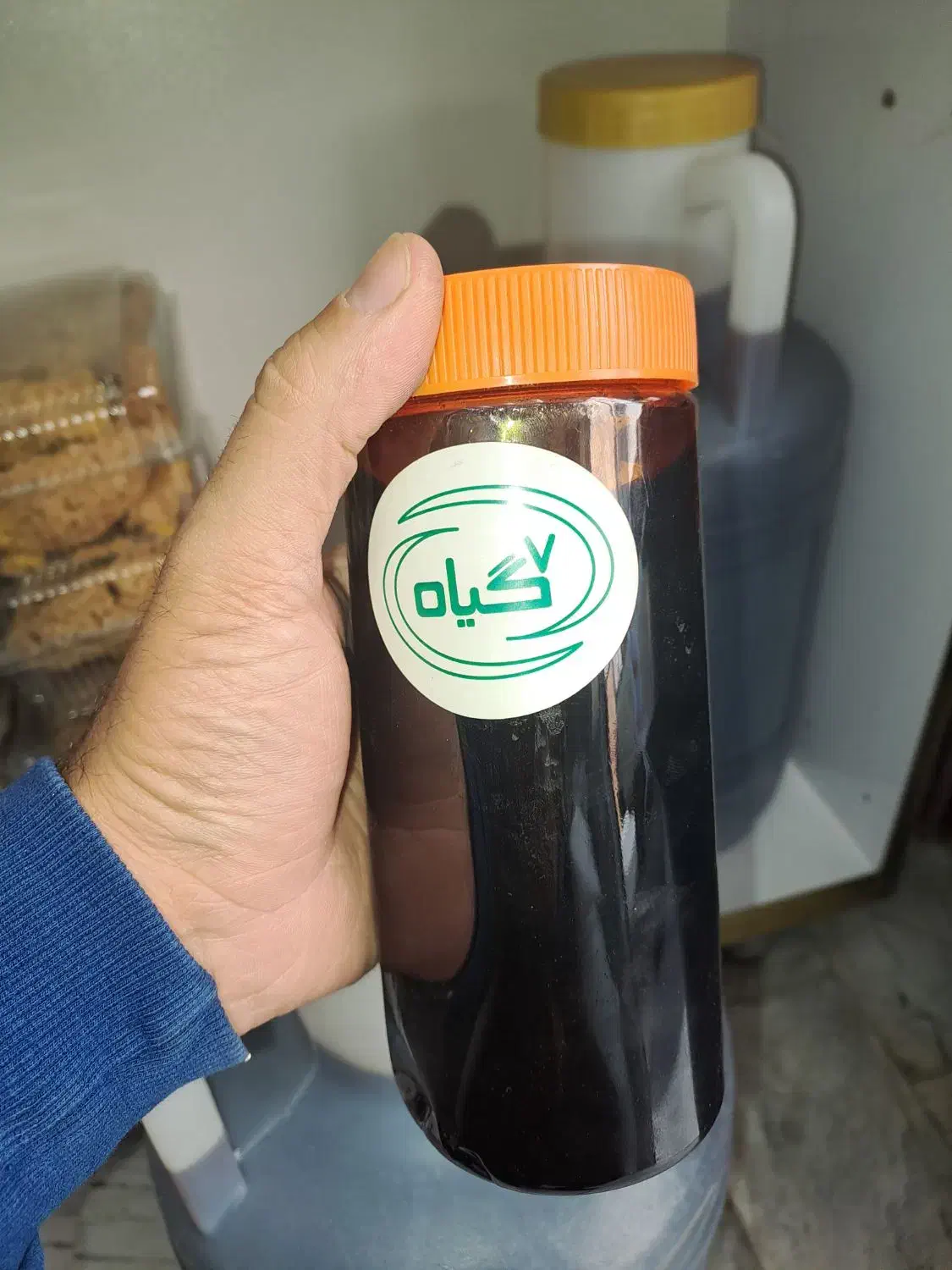 شیره انگور تضمینی ۱۰۰٪ خالص|عمدهفروشی|تهران, مینای شمالی (مخبر)|دیوار