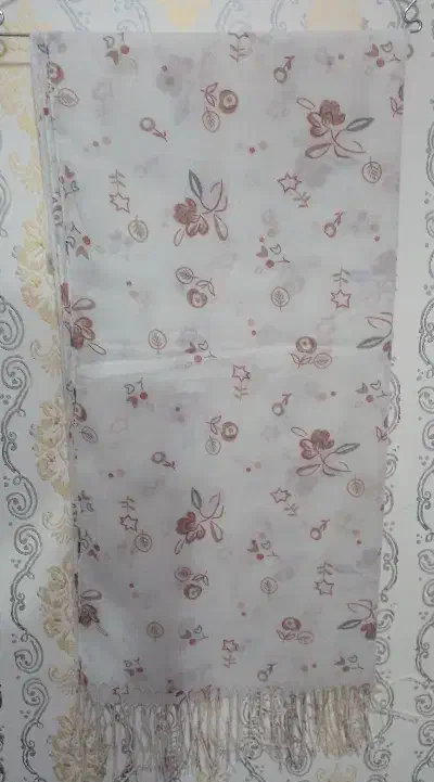 تعدادی شال قیمت توافقی|لباس|نهاوند, |دیوار