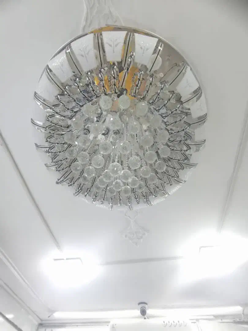 لوستر بزرگ|لوستر و چراغ آویز|اصفهان, تیران|دیوار