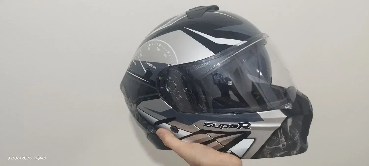 کلاه کاسکت فک متحرک|قطعات یدکی و لوازم جانبی|شاهینشهر, شهرک سایت|دیوار