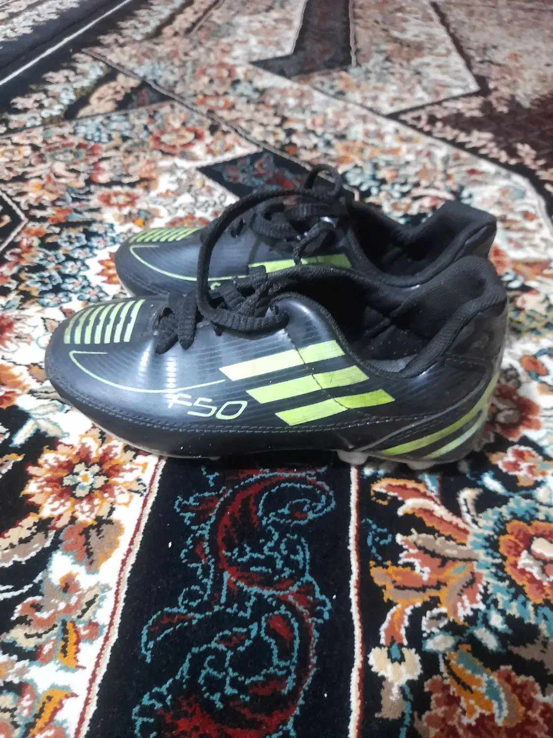 کفش ورزشی بچگانه در حد نو|کیف، کفش، کمربند|بابلسر, |دیوار