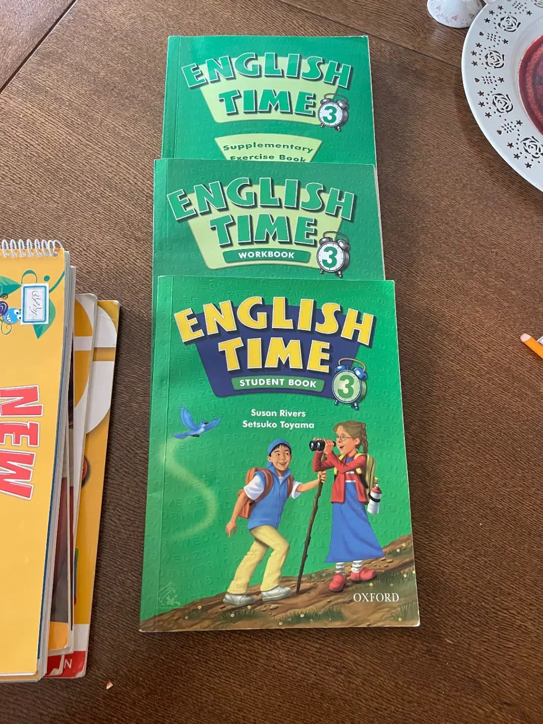 کتاب زبان|کتاب و مجله آموزشی|رشت, کاکتوس|دیوار