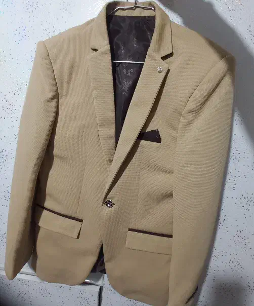 کت شلوار مشکی و کت تک کرم|لباس|لالجین, |دیوار