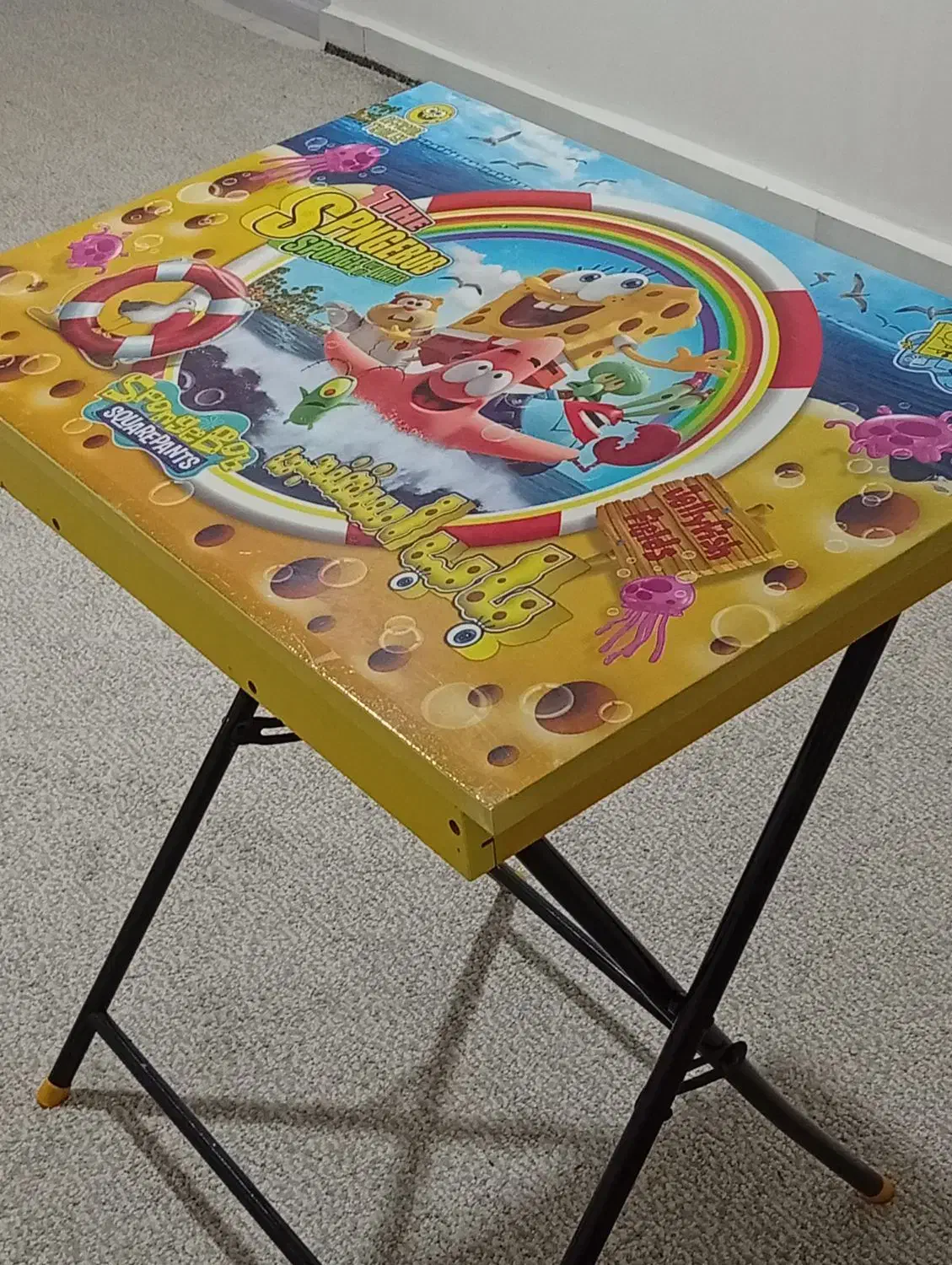 میز و صندلی|تخت و صندلی بچه|اندیمشک, |دیوار