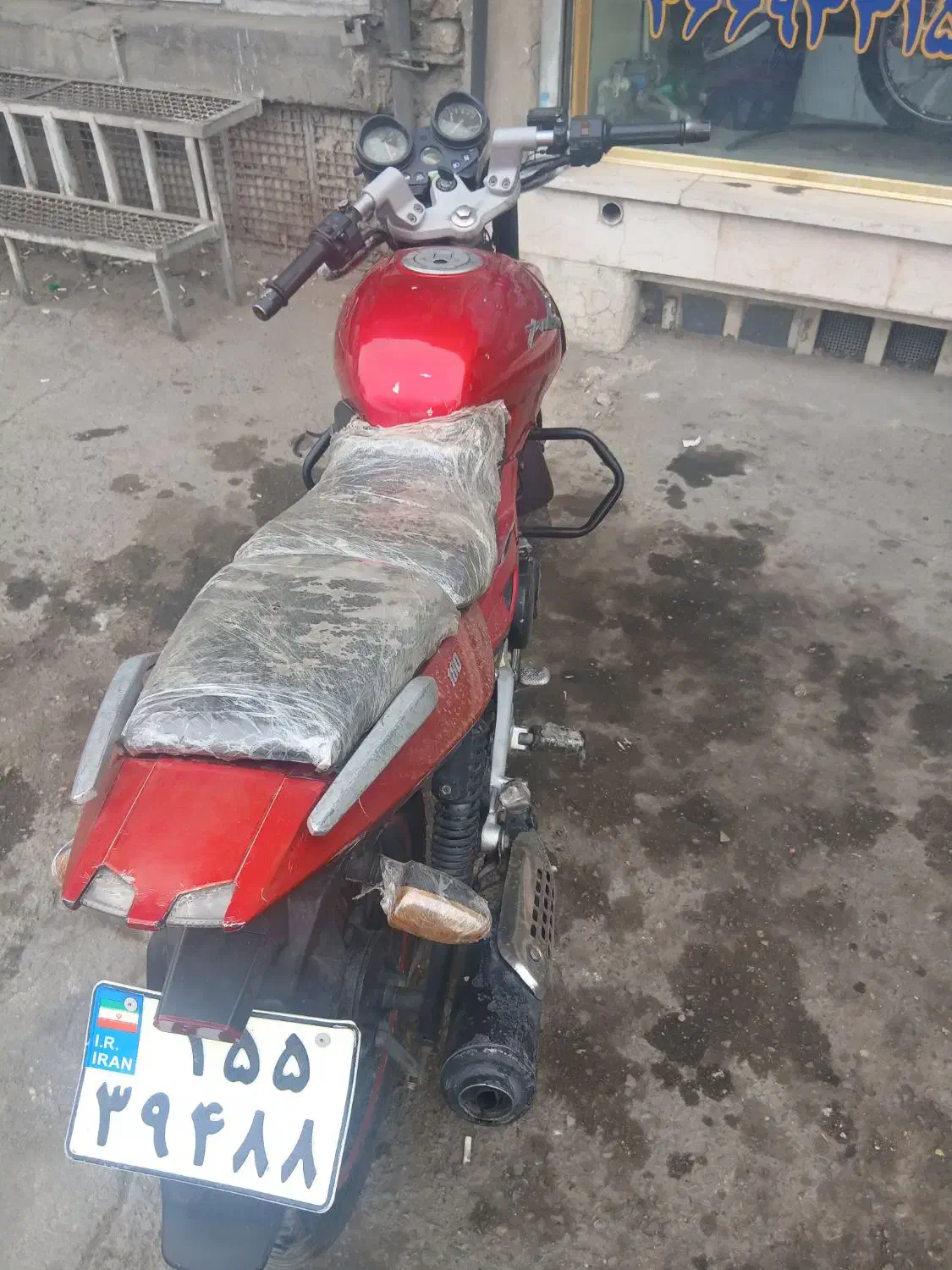 پالس‌.آپاچی.هوندا|موتورسیکلت|قلعه نو, |دیوار