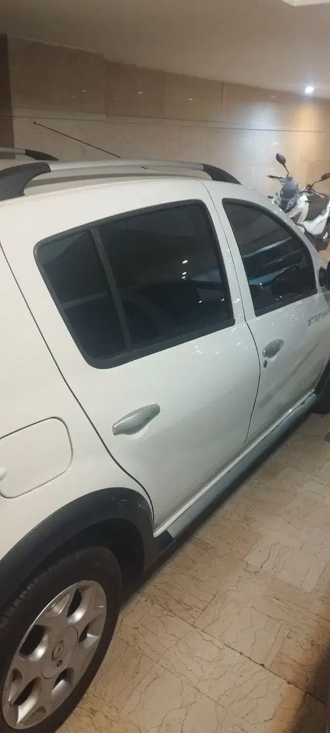 ساندرو استپ وی اتوماتیک|خودرو سواری و وانت|کرج, جهان‌شهر|دیوار