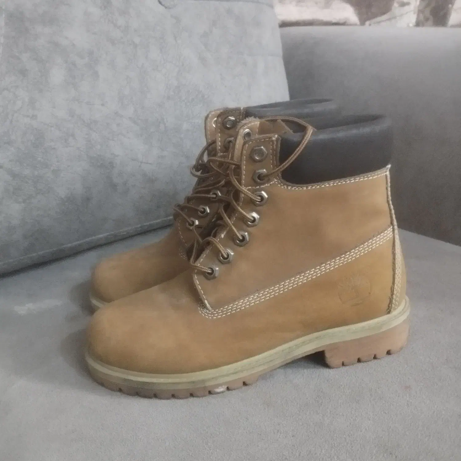 بوت Original Timberland شتری|کیف، کفش، کمربند|نیشابور, فردوسی جنوبی|دیوار