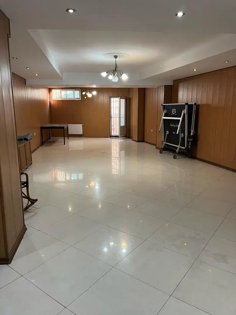 اپارتمان / ۱۶۰ متری / ۳ خواب