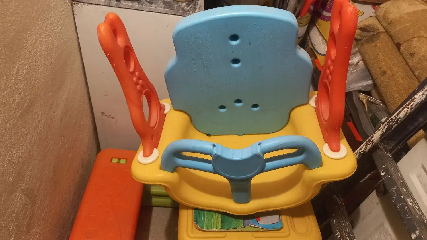 تاب و میز تحریر کودک سالم|تخت و صندلی بچه|کنگاور, |دیوار