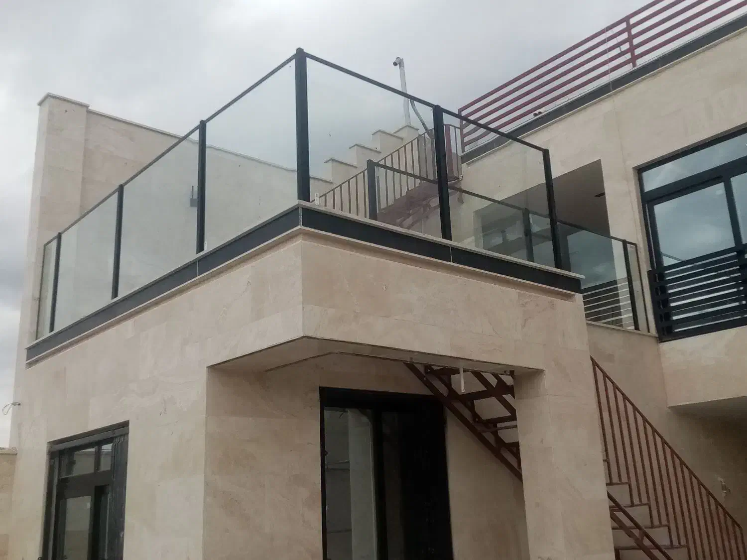 شیشه درب و پنجره و سکوریت|خدمات پیشه و مهارت|سبزوار, قاضی زاد|دیوار