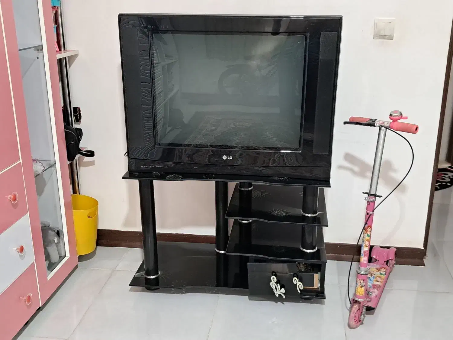 تلویزیون 32 LG صفحه تخت|تلویزیون و پروژکتور|کنارک, |دیوار