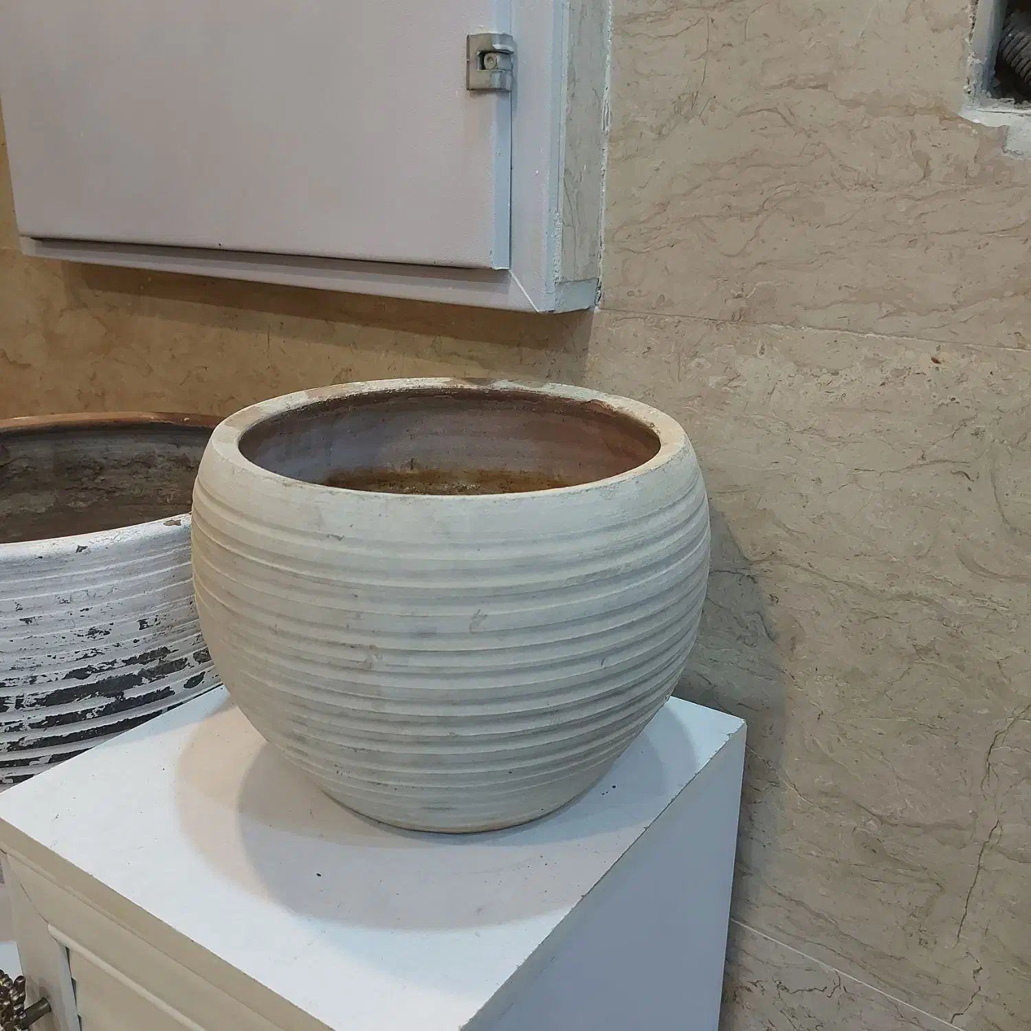 سه عدد گلدان بزرگ|گل و گیاه طبیعی|اسلامشهر, شهرک سعیدیه|دیوار