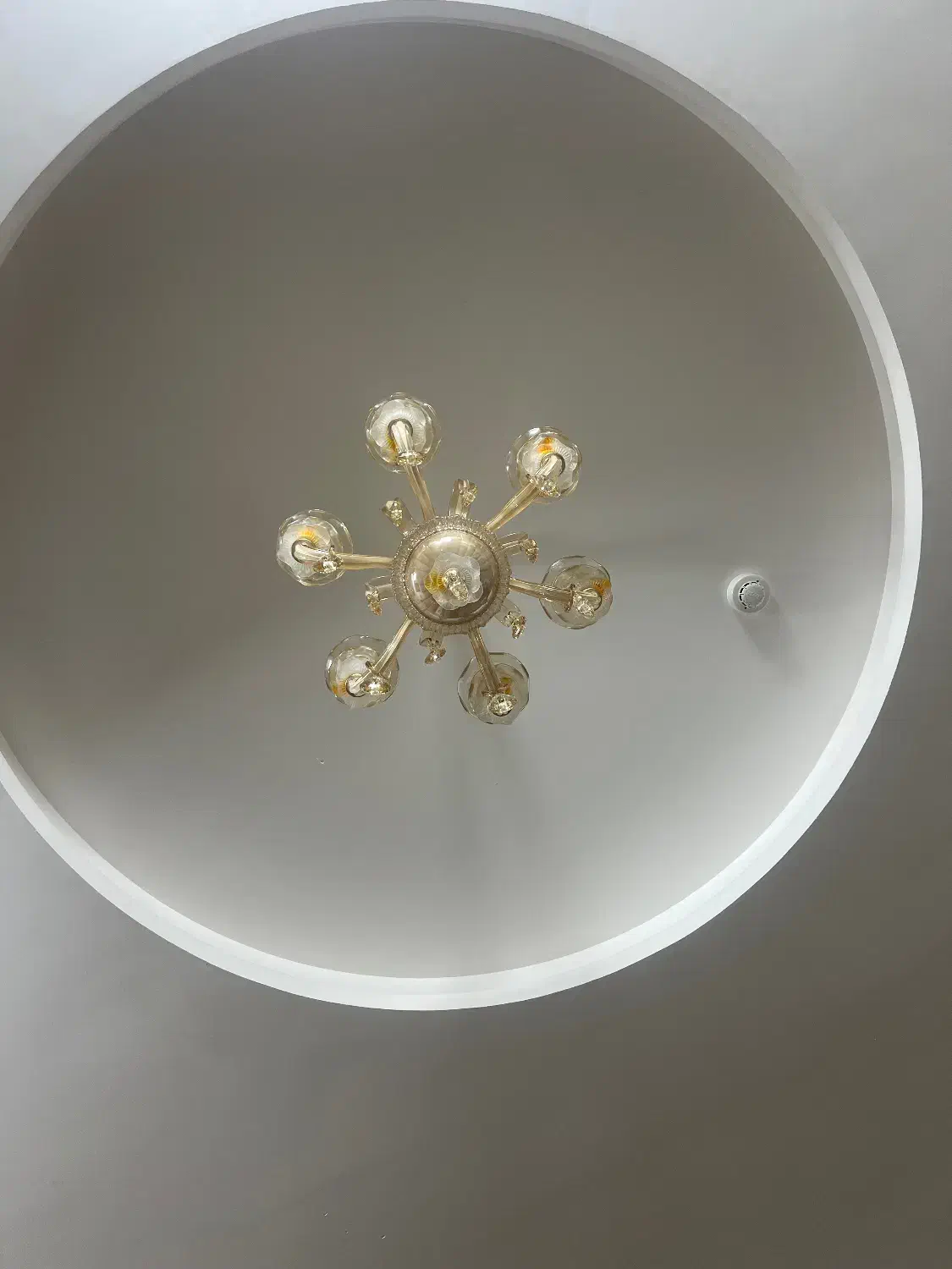 لوستر شش شاخه شیشه ای|لوستر و چراغ آویز|قم, شاه سید علی|دیوار