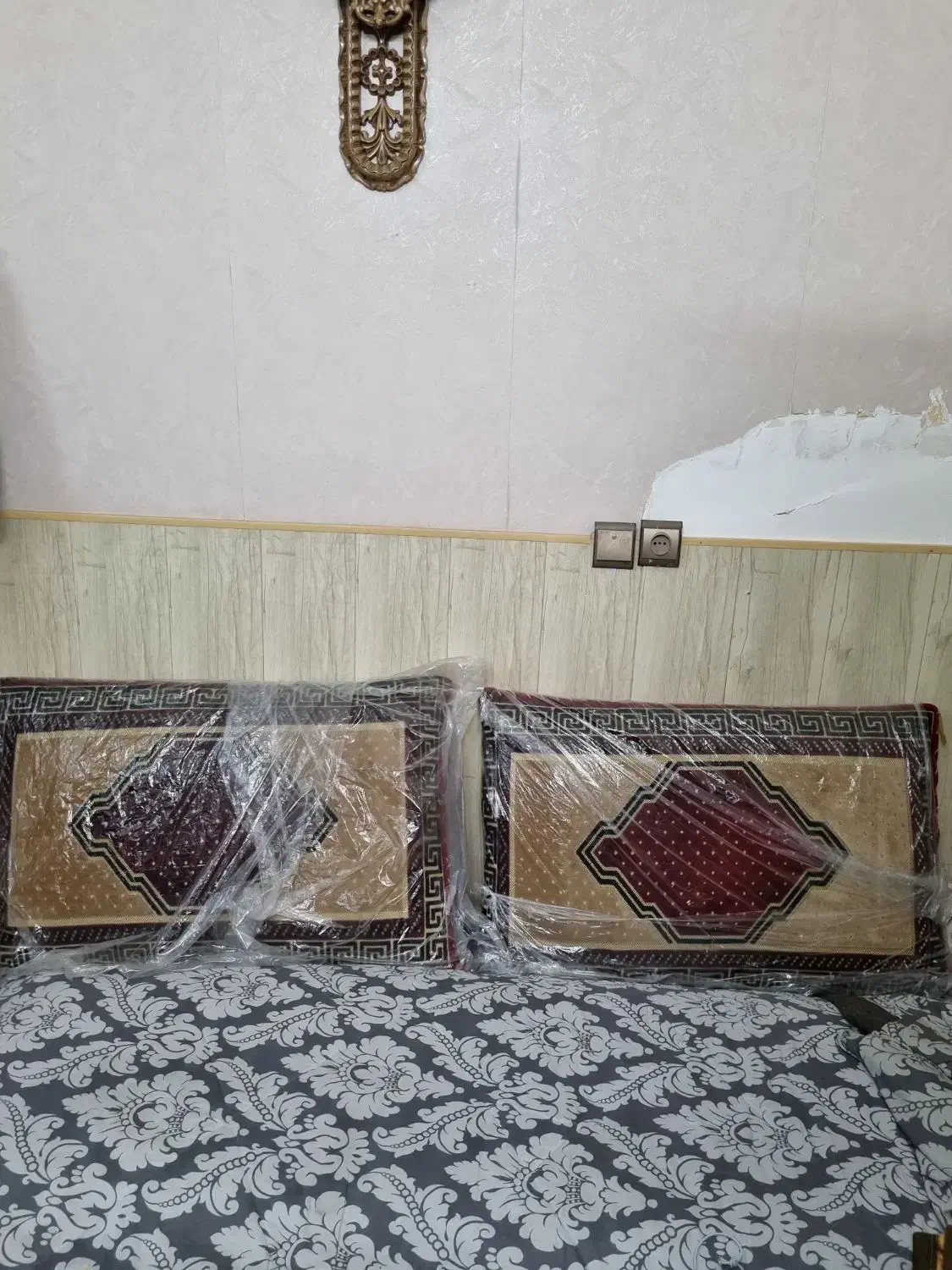 یک جفت بالشت فرشی برجسته متکا پشتی سنتی کاملا نو|پشتی|اصفهان, برازنده|دیوار