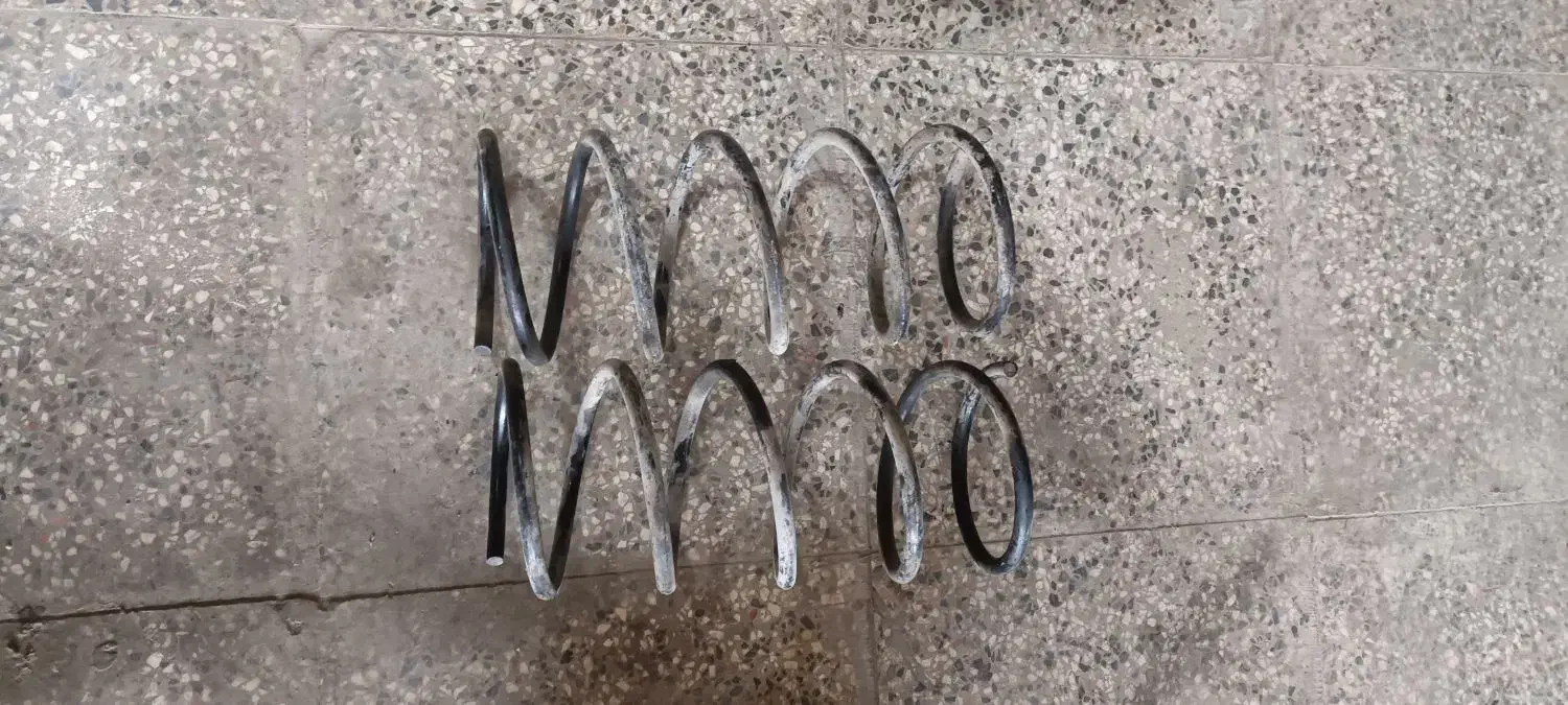 تعدادی لوازم استوک،سینی زیر،کمک،فنرلول،گاردون|قطعات یدکی و لوازم جانبی|فلاورجان, |دیوار