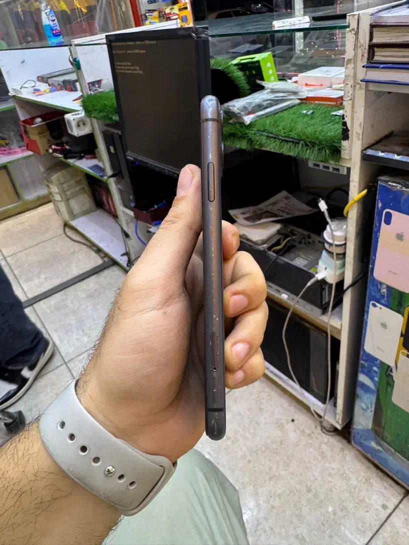 iphone 11 64|موبایل|اهواز, کوی باهنر|دیوار