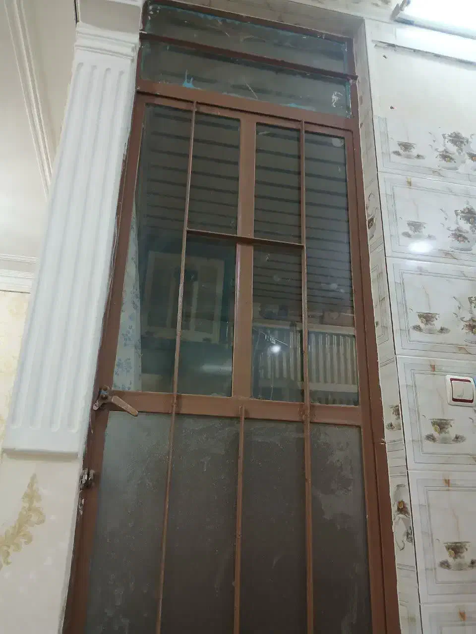 درب ورودی|مصالح و تجهیزات ساختمان|بروجرد, |دیوار