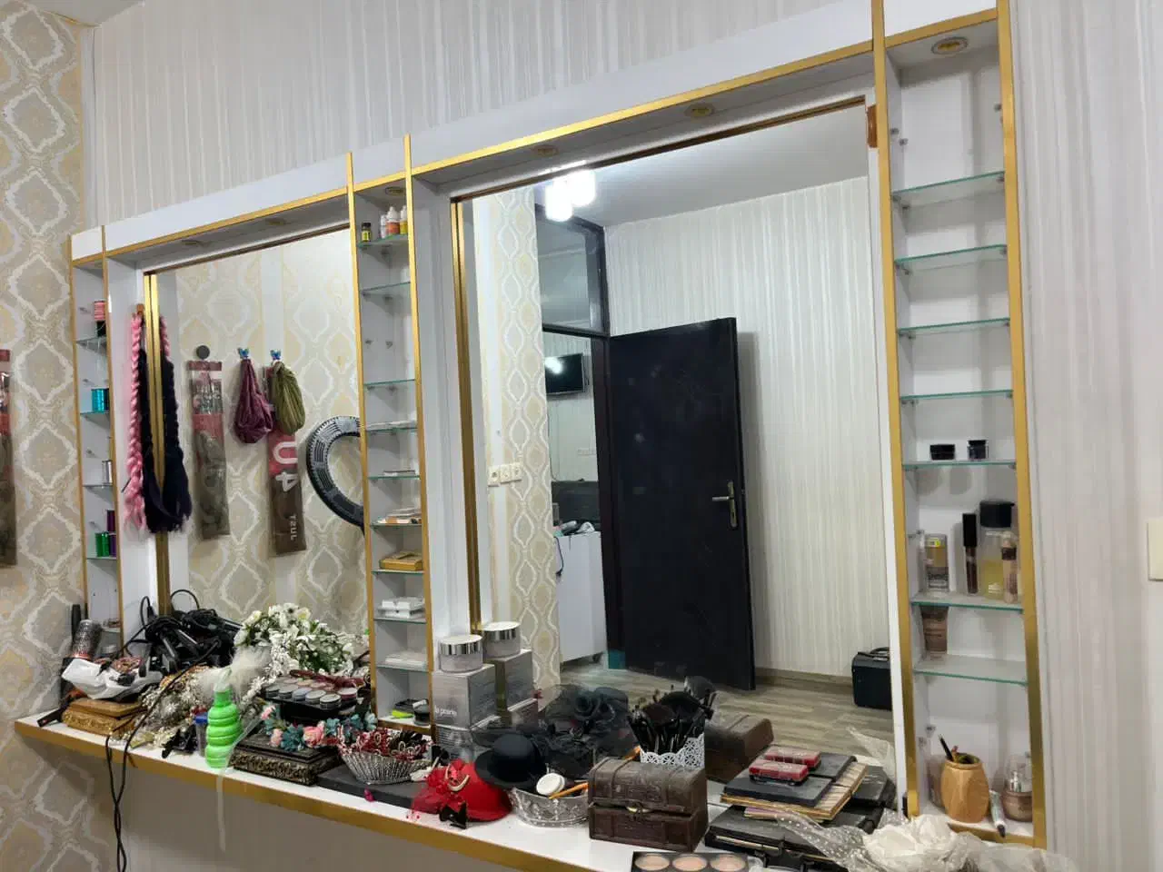 تعدادی وسایل سالن و خانه به فروش می‌رسد|آرایشگاه و سالن‌های زیبایی|بندر ماهشهر, |دیوار