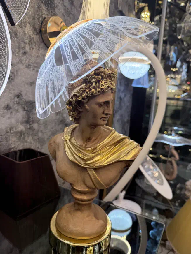 آباژور رومیزی مجسمه چهار حالته|چراغ خواب و آباژور|تهران, فردوسی|دیوار