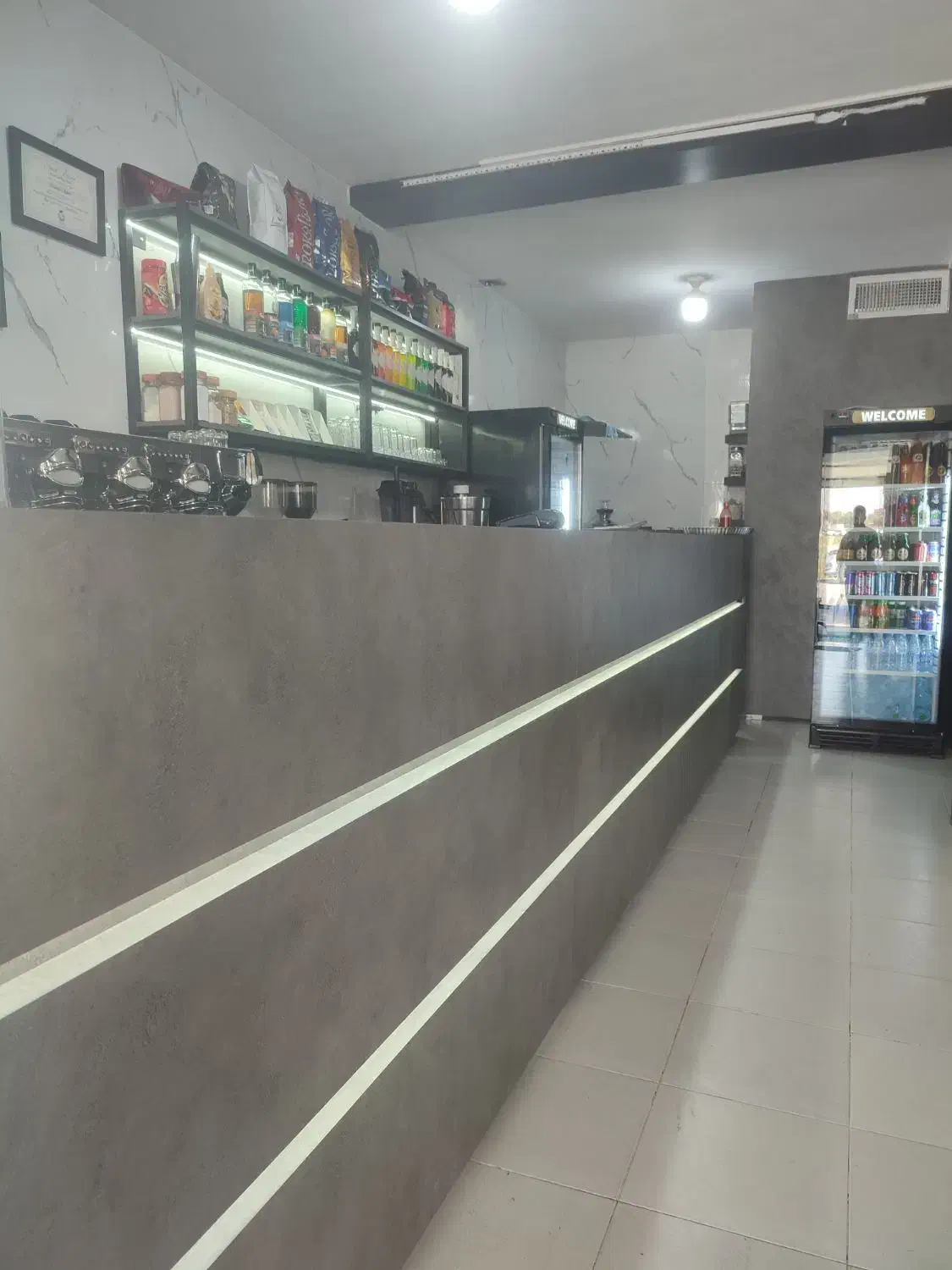 کار در کافه|استخدام خدمات فروشگاه و رستوران|مرودشت, سهل‌آباد|دیوار