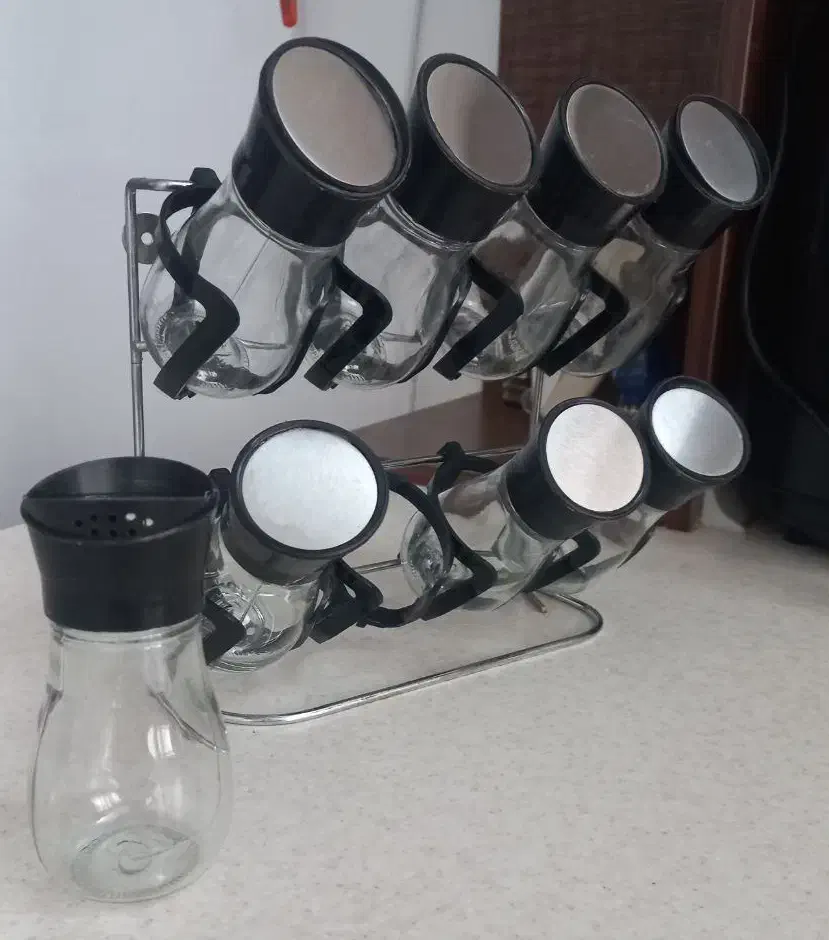 جاادویه ۸ تایی|ظروف نگهدارنده، پلاستیکی، یک‌بارمصرف|یزد, |دیوار