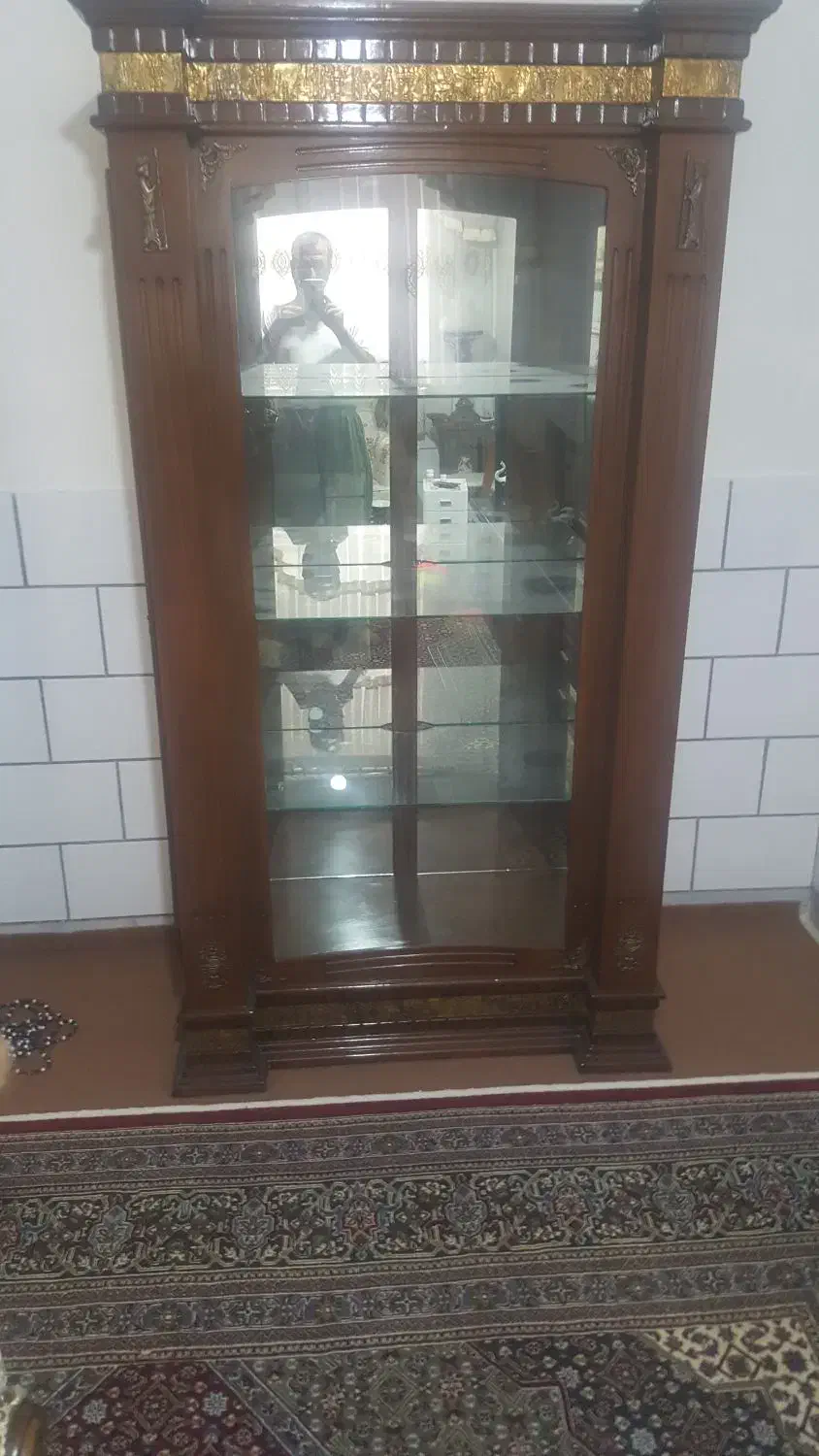 بوفه تمیز زیبا|بوفه، ویترین، کنسول|اراک, |دیوار