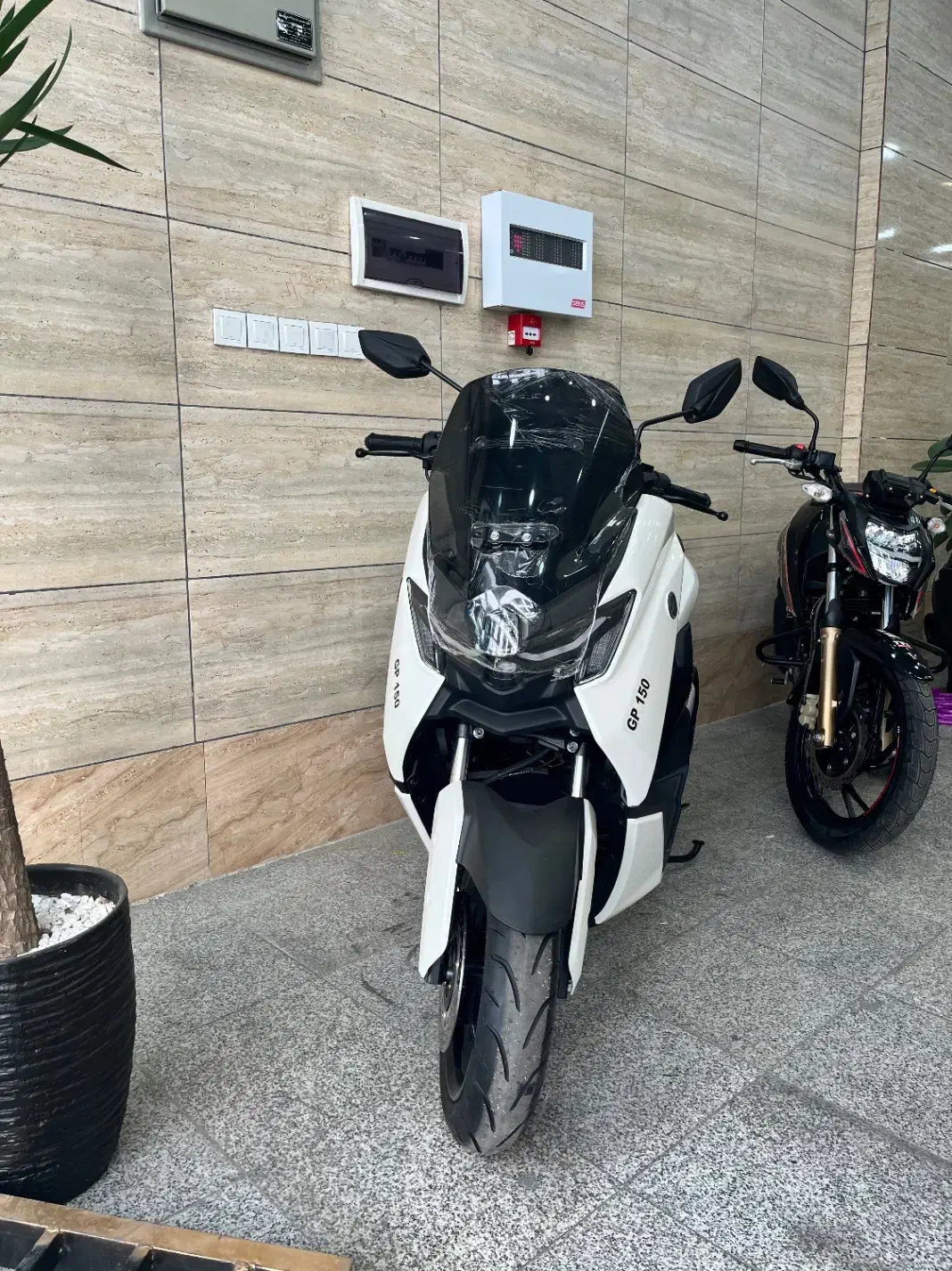 و آپاچیNmx معاوضه با ماشین|موتورسیکلت|تهران, باشگاه نفت|دیوار