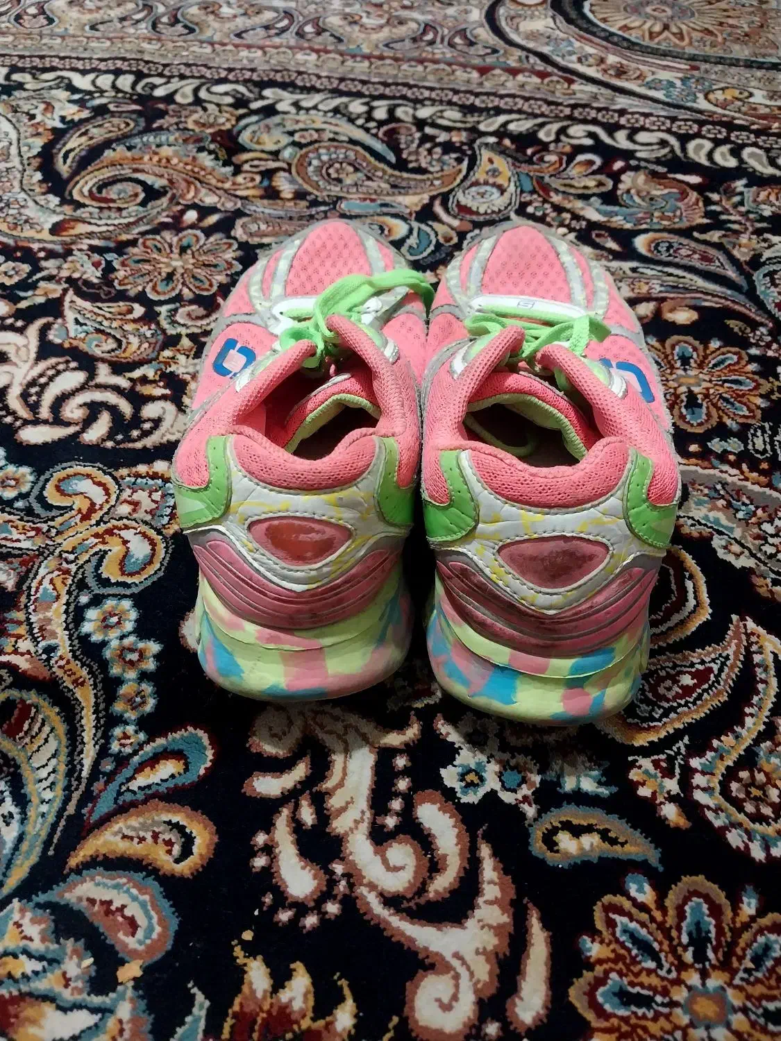 کفش خیلی قشنگ و تمیز سایز ۳۷|کیف، کفش، کمربند|کرج, اسدآباد|دیوار