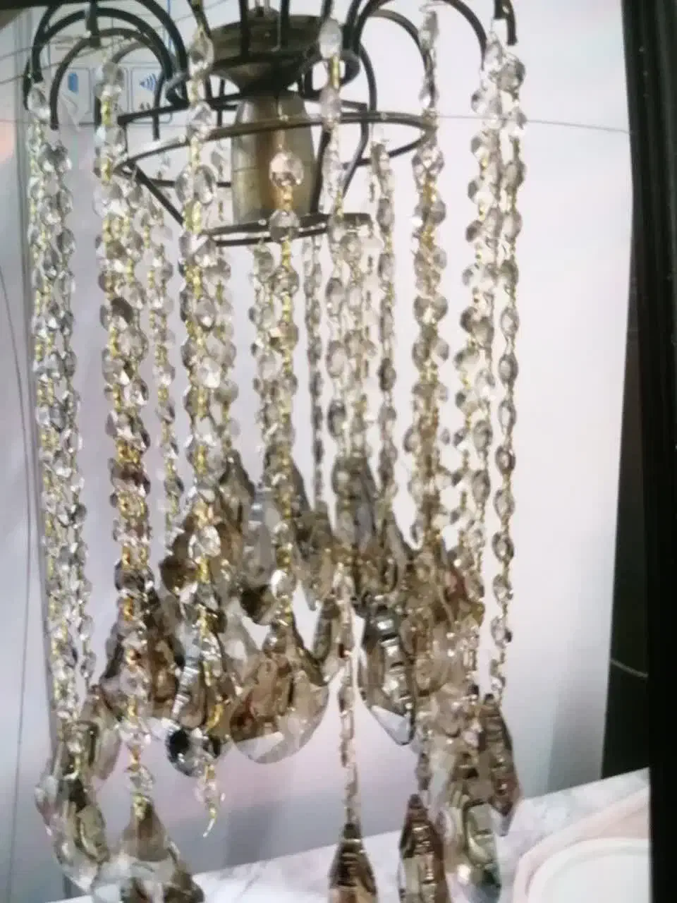 لوستر|لوستر و چراغ آویز|قم, حقیقت|دیوار