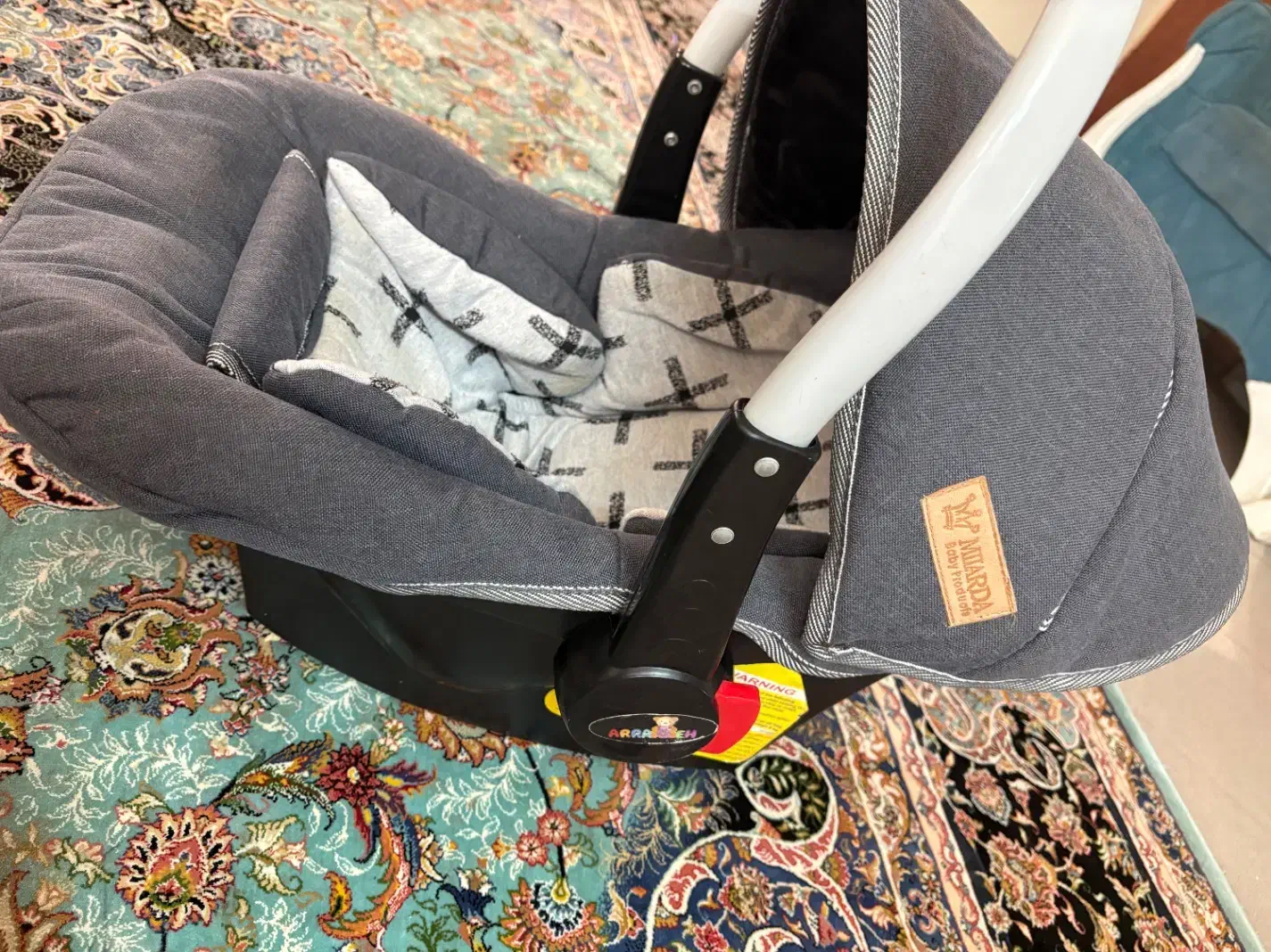 کریر|کالسکه و لوازم جانبی|محلات, |دیوار