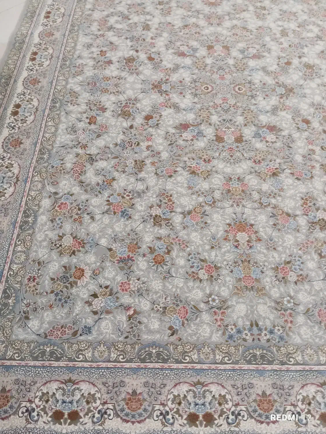 فرش ۹متری ۱۵۰۰شانه ۴عدد|فرش|باقرشهر, |دیوار