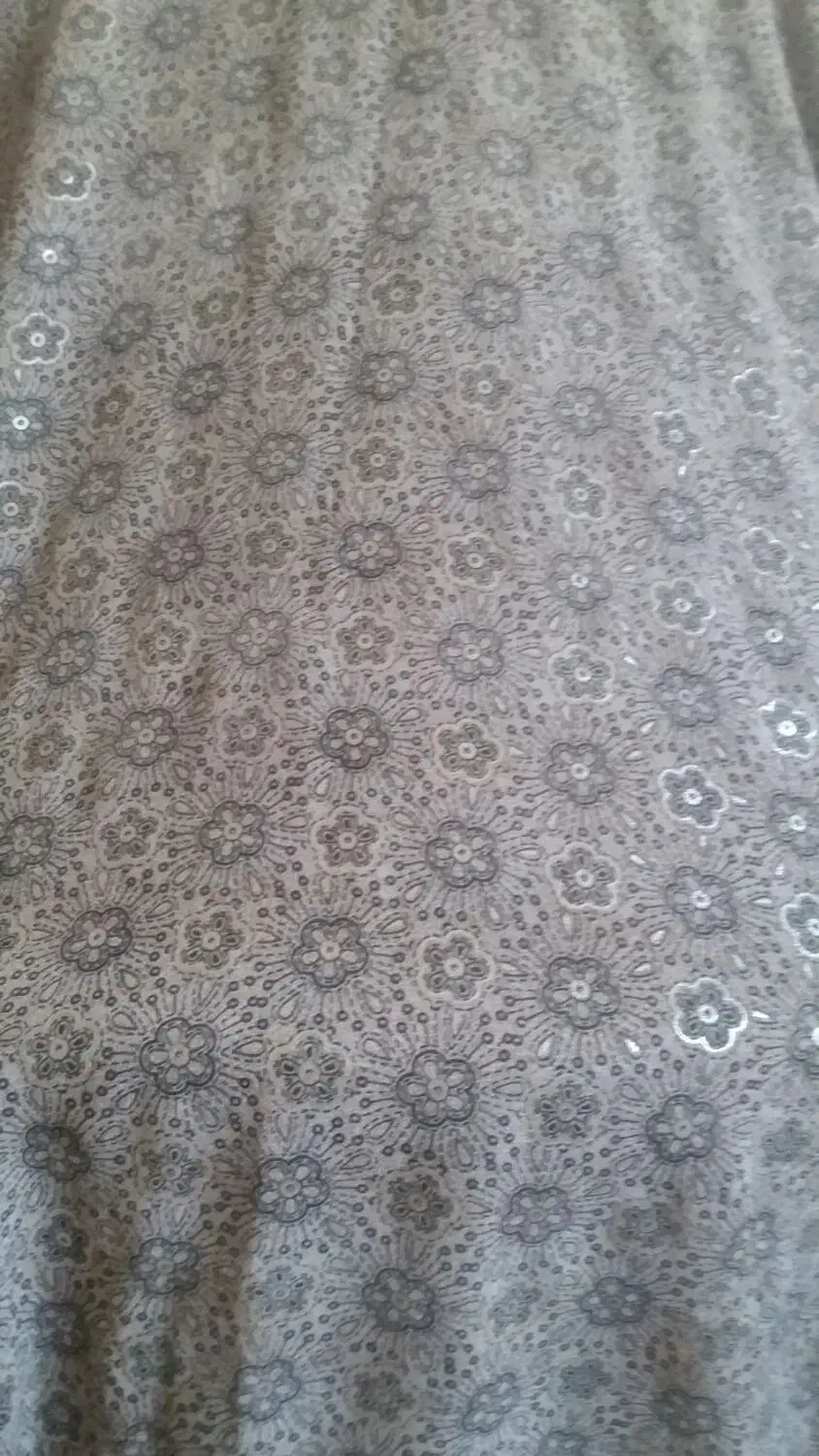 مقداری پارچه وچادر دوخته آماده|لباس|شوشتر, |دیوار