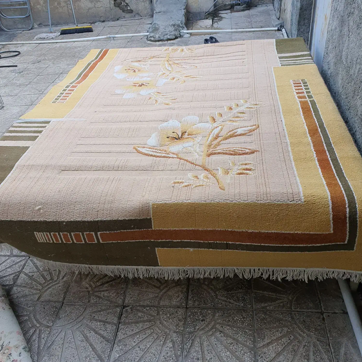 تخت حیاط بزرگ|تخت و سرویس خواب|کرمانشاه, |دیوار