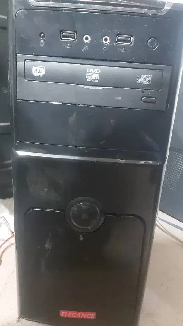 مانیتور ۲۳ اینچ Dell|قطعات و لوازم جانبی رایانه|نجف‌آباد, باغ ملی|دیوار