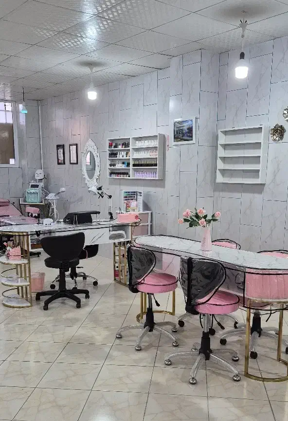 اجاره میز ناخن|استخدام درمانی، زیبایی، بهداشتی|سهند, |دیوار