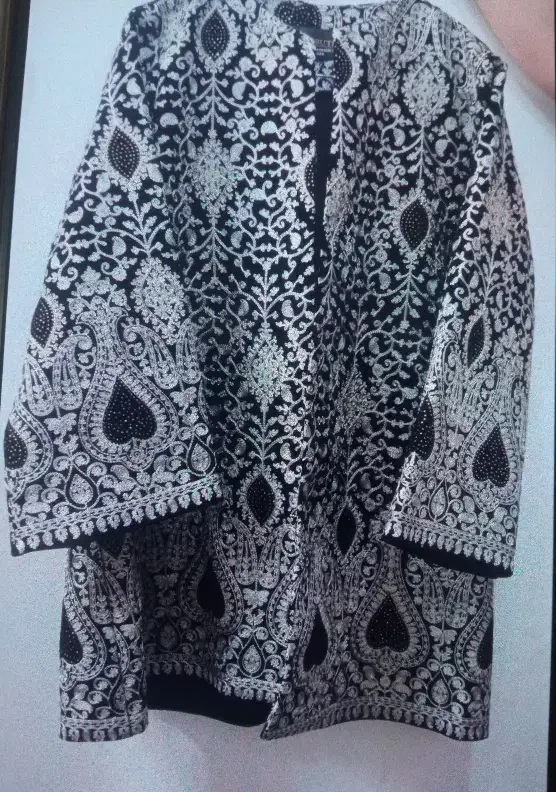 مانتو کتی مجلسی|لباس|ری, دولتآباد|دیوار