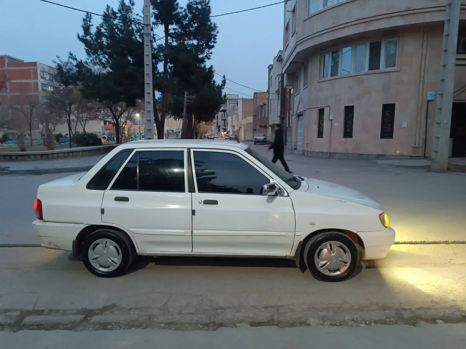 132مدل 90 تمیز آس|خودرو سواری و وانت|بجنورد, |دیوار