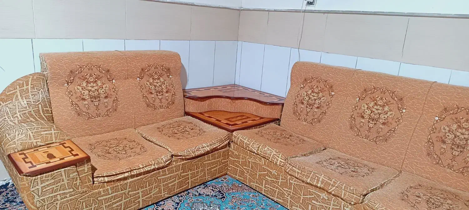 مبل هفت نفره|مبلمان خانگی و میز عسلی|قم, قلعه کامکار|دیوار