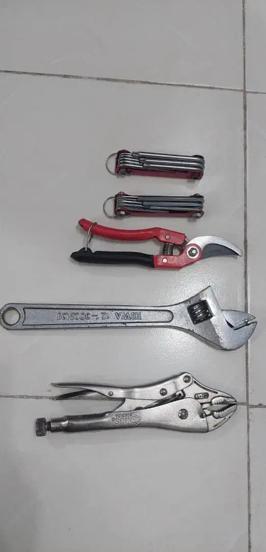 ابزار آلات وقفل فرمون|ابزارآلات|فولادشهر, مسکن مهر فولادشهر|دیوار