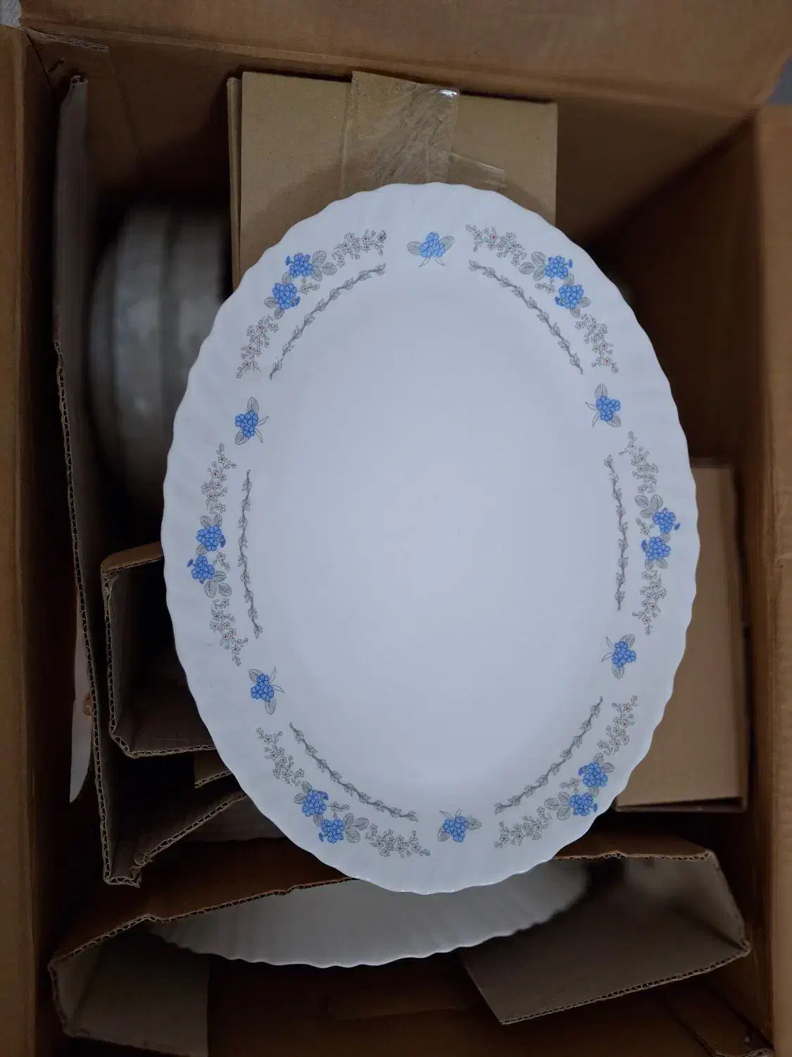 سرویس ارکوپال 87پارچه|ظروف سرو و پذیرایی|بوشهر, |دیوار